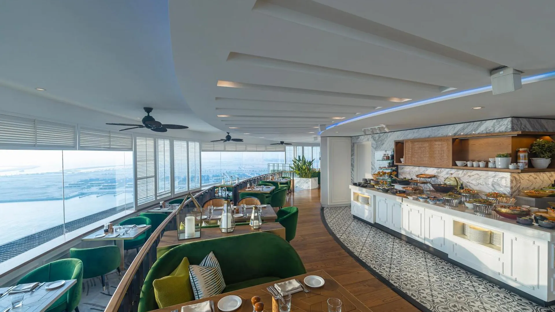 Hyatt Regency Dubai - Corniche Hotell