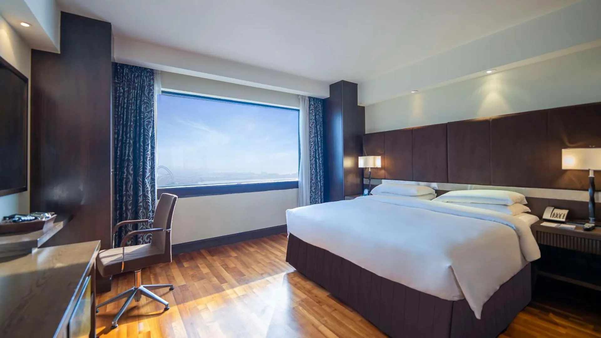 *****  Hyatt Regency Dubai - Corniche Hotell Förenade Arabemiraten